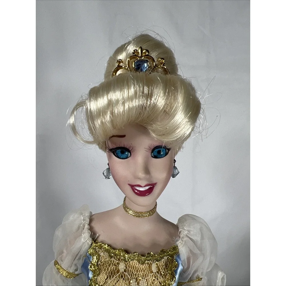 N/A cinderella porcelain